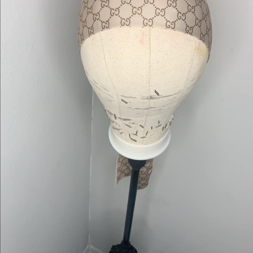 Head b. - Picture 6 of 6